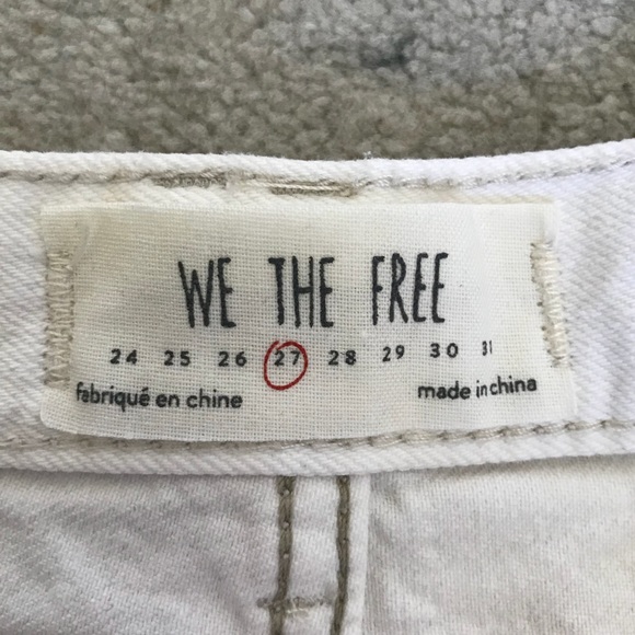 Free People We The Free soft &relaxed White Shorts - Picture 3 of 5